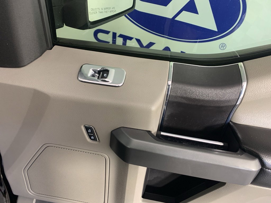 Used 2018 Ford F150 XLT image 40