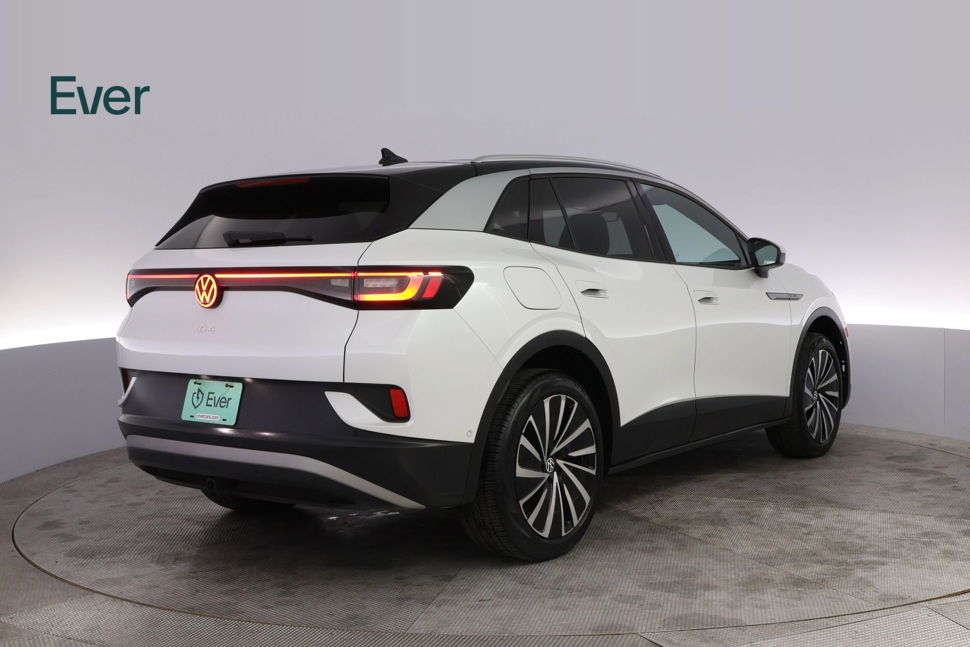 Used 2023 Volkswagen ID.4 Pro S Plus AWD/4WD image 3