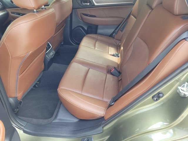 Used 2019 Subaru Outback 3.6R Touring AWD/4WD image 14