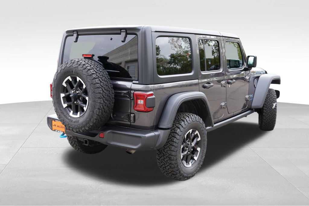 Used 2024 Jeep Wrangler Unlimited Rubicon 4xe AWD/4WD image 5