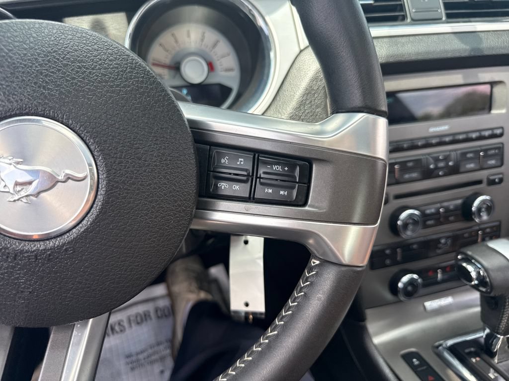 Used 2012 Ford Mustang Premium RWD image 27