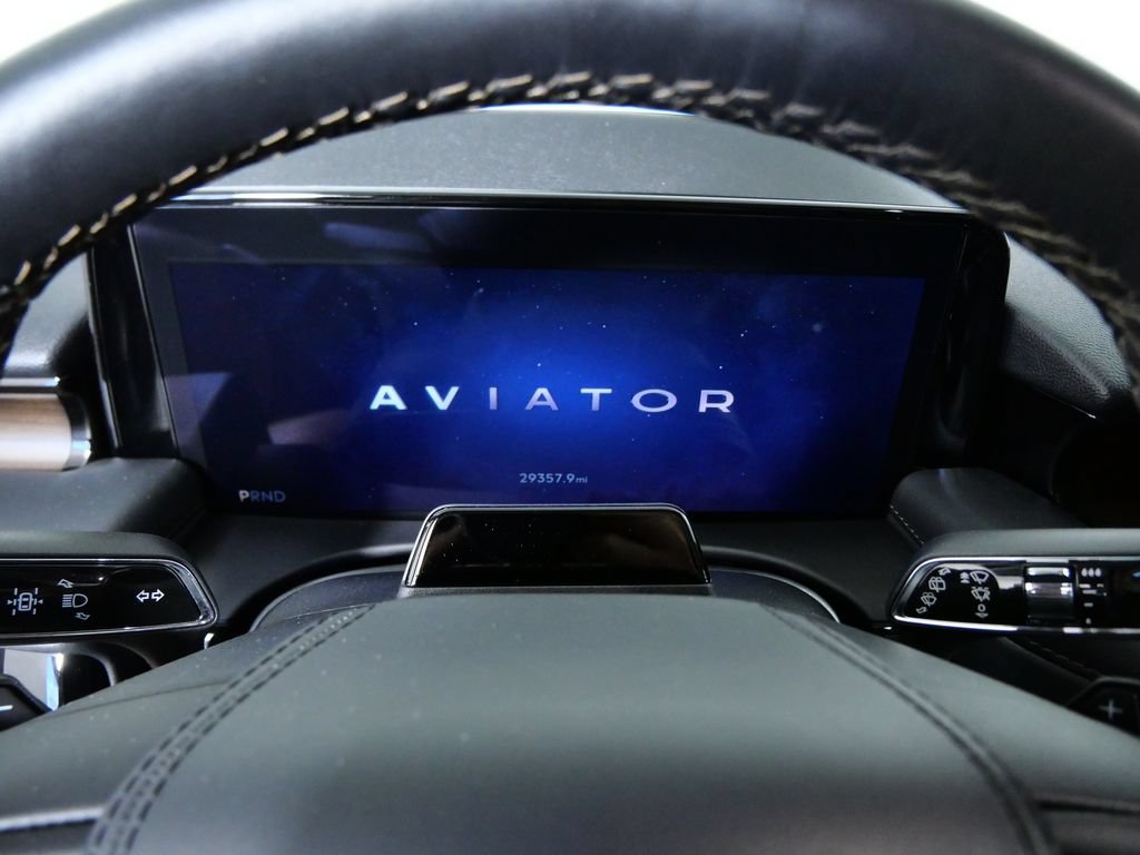 Certified 2025 Lincoln Aviator Reserve w/ Equipment Group 201A AWD/4WD image 19