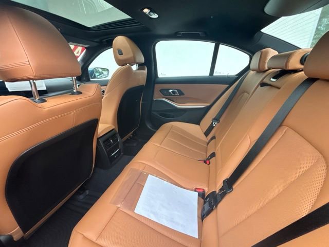 Used 2025 BMW 330i xDrive Sedan w/ Convenience Package image 10