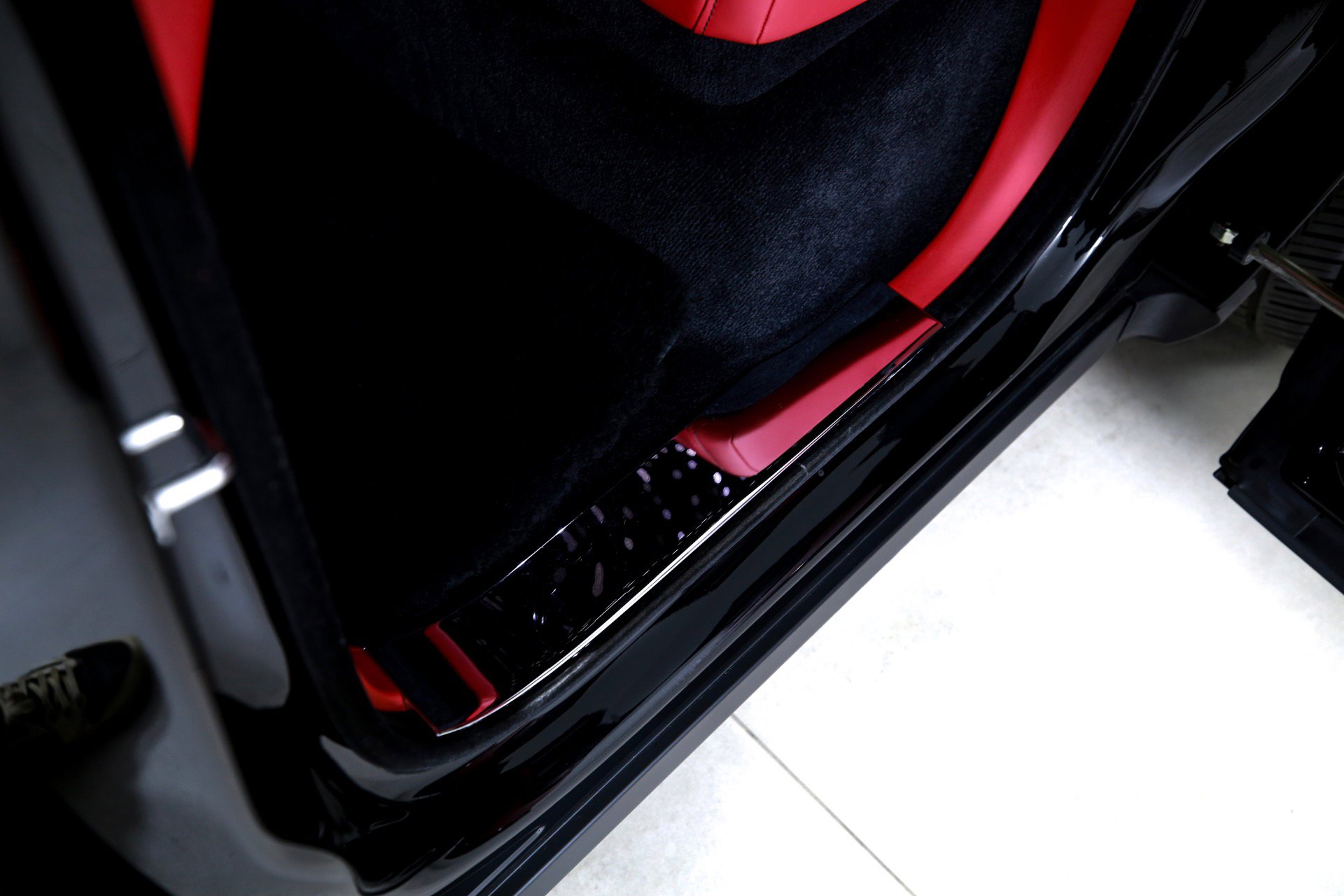 Certified 2022 Rolls-Royce Cullinan w/ Dark Exterior Package image 22