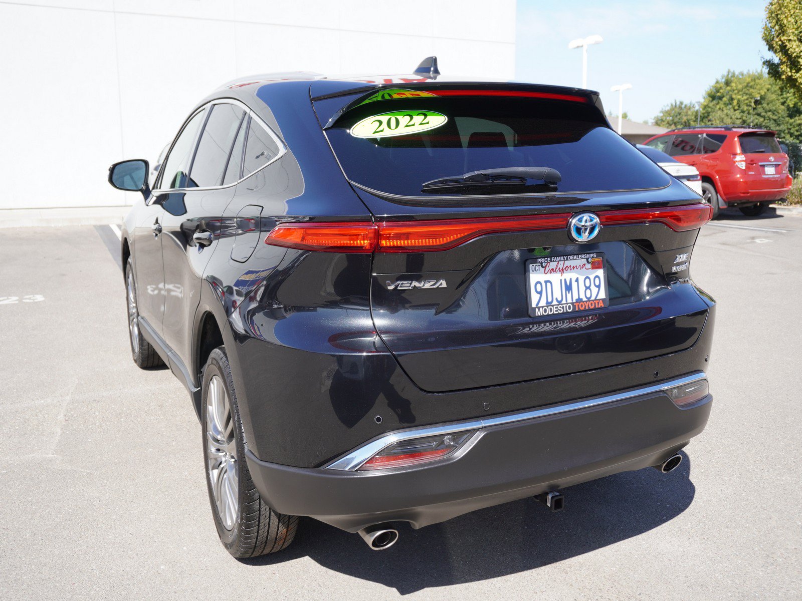 Used 2022 Toyota Venza XLE AWD/4WD image 8