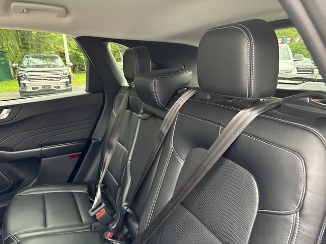 Used 2025 Ford Escape Platinum AWD/4WD image 21