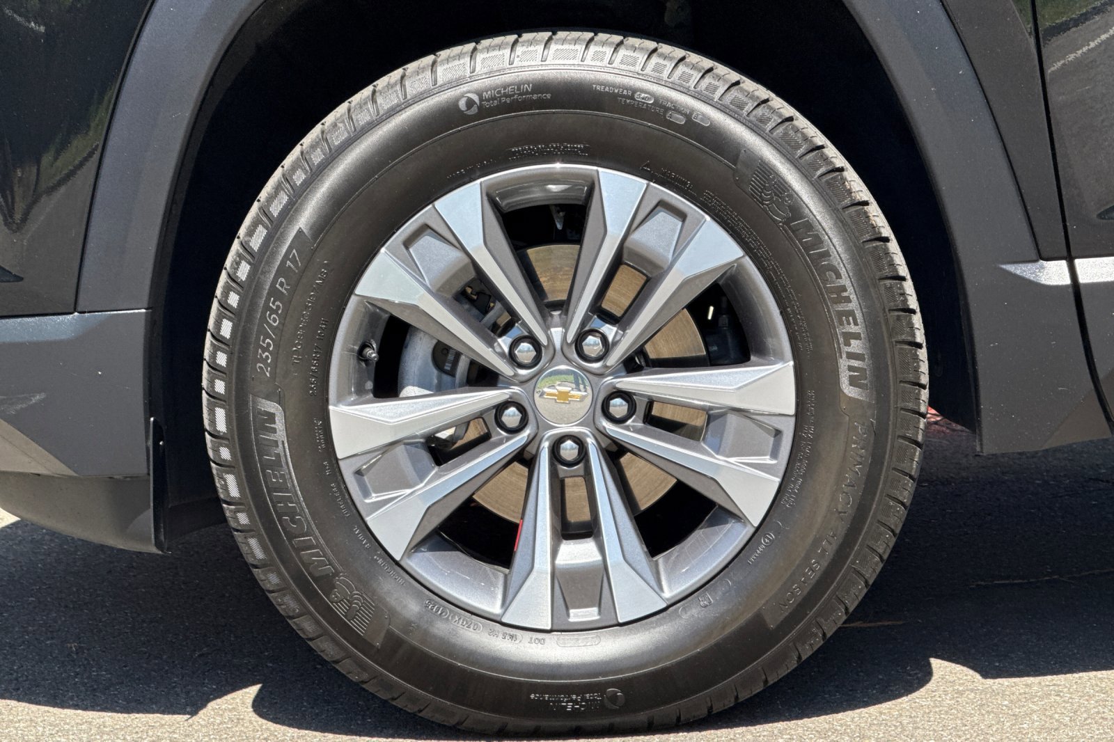 Used 2026 Chevrolet Equinox LT AWD/4WD image 38
