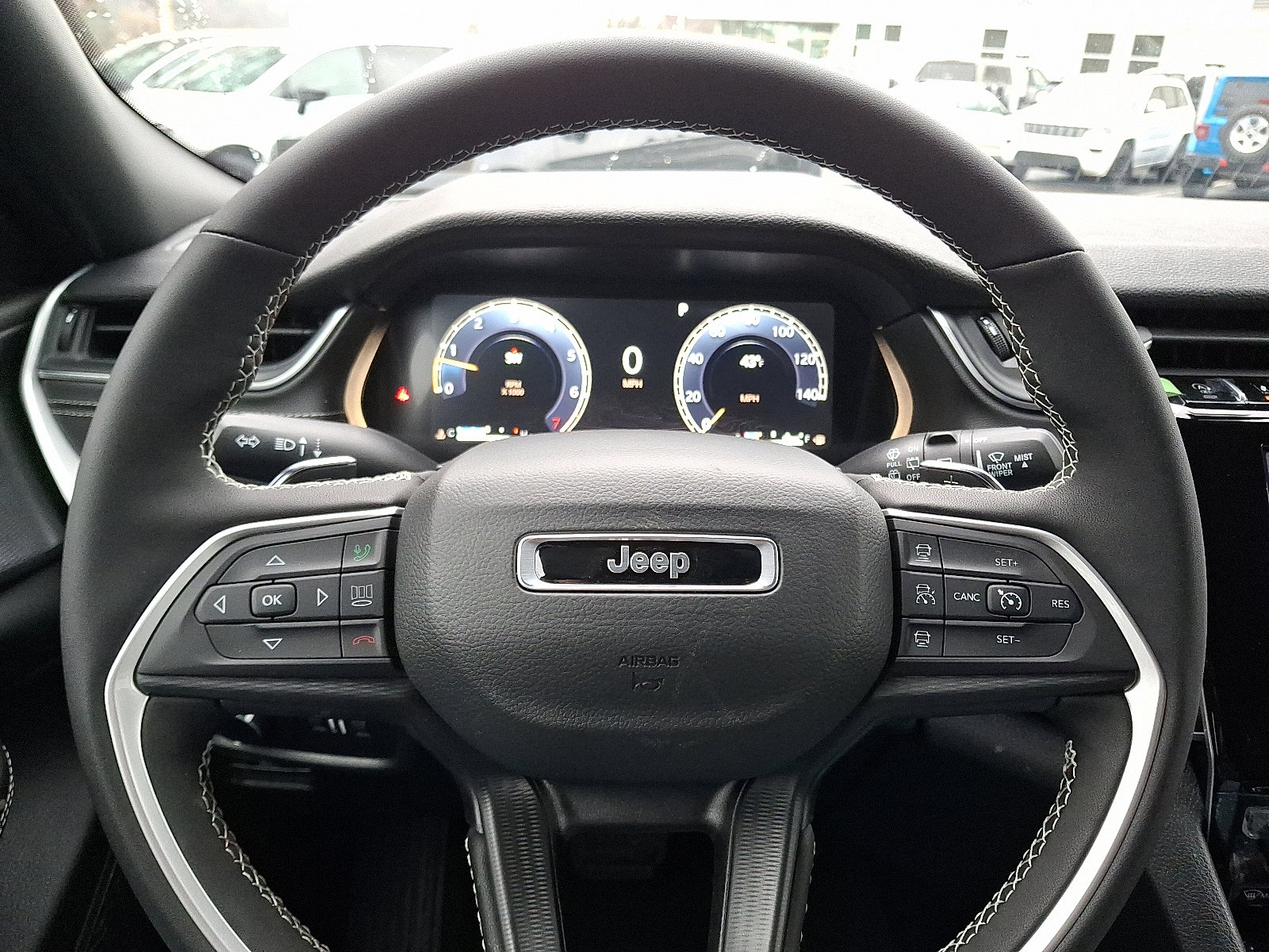 New 2025 Jeep Grand Cherokee Altitude image 12