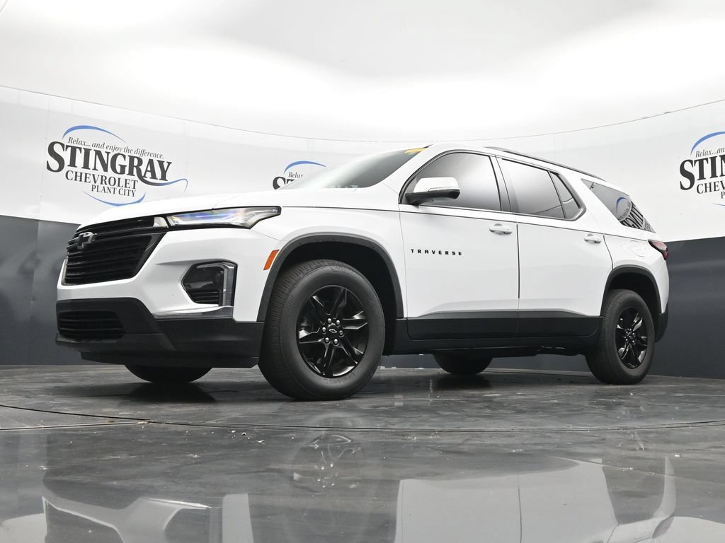 Used 2023 Chevrolet Traverse LT FWD image 28