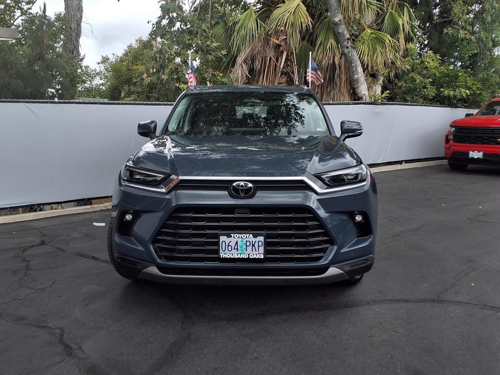 Certified 2024 Toyota Grand Highlander AWD image 2