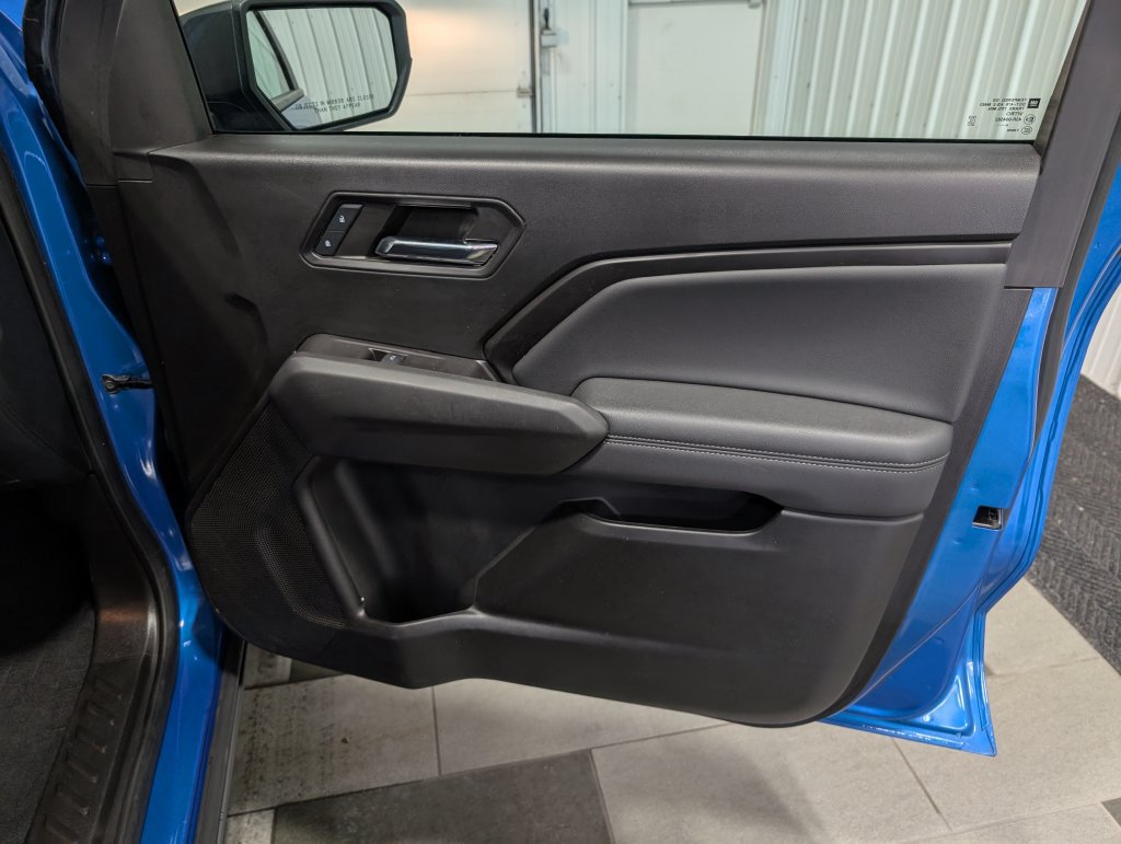 Used 2024 Chevrolet Colorado LT w/ LT Convenience Package II AWD/4WD image 27