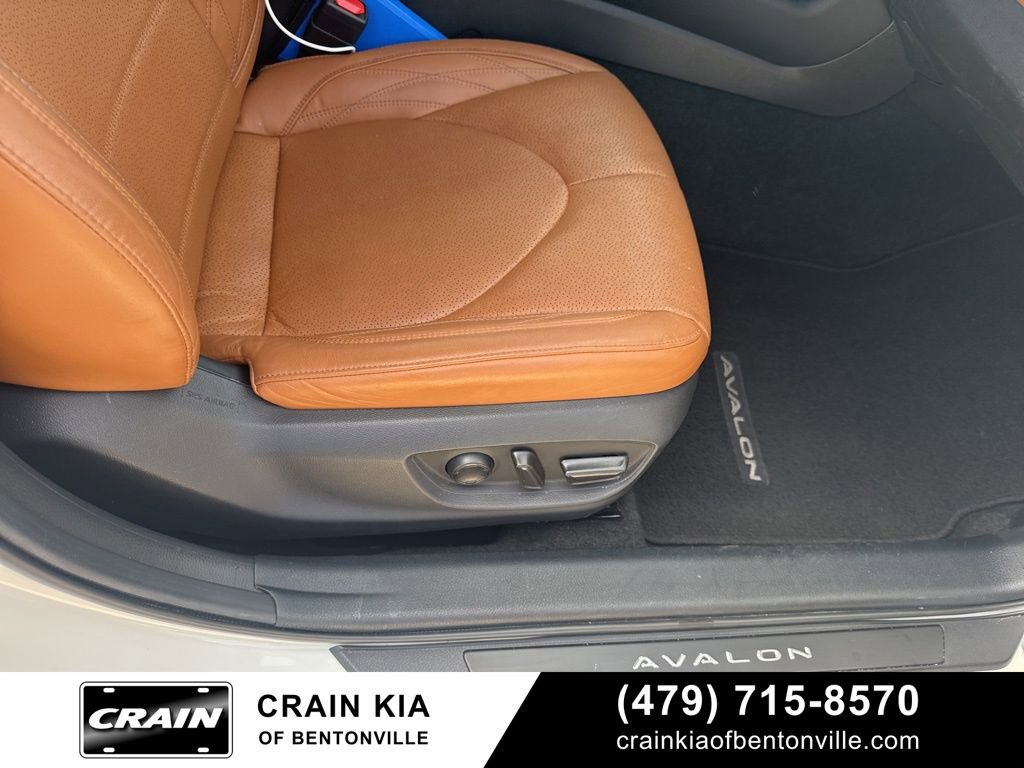 Used 2022 Toyota Avalon Limited w/ Advanced Safety Package FWD image 50