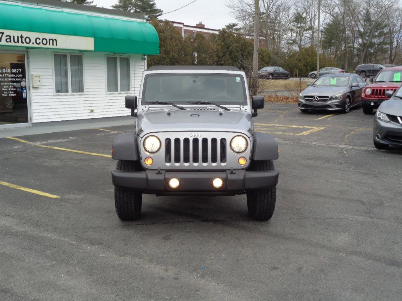 Used 2015 Jeep Wrangler Sport w/ Quick Order Package 24S AWD/4WD image 11