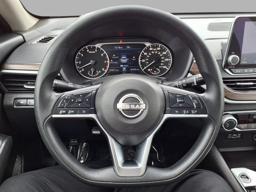 Used 2024 Nissan Altima 2.5 SV FWD image 15