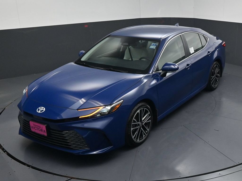 Used 2026 Toyota Camry XLE FWD image 15