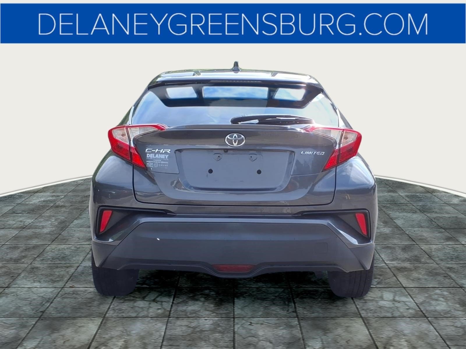 Used 2019 Toyota C-HR Limited FWD image 4