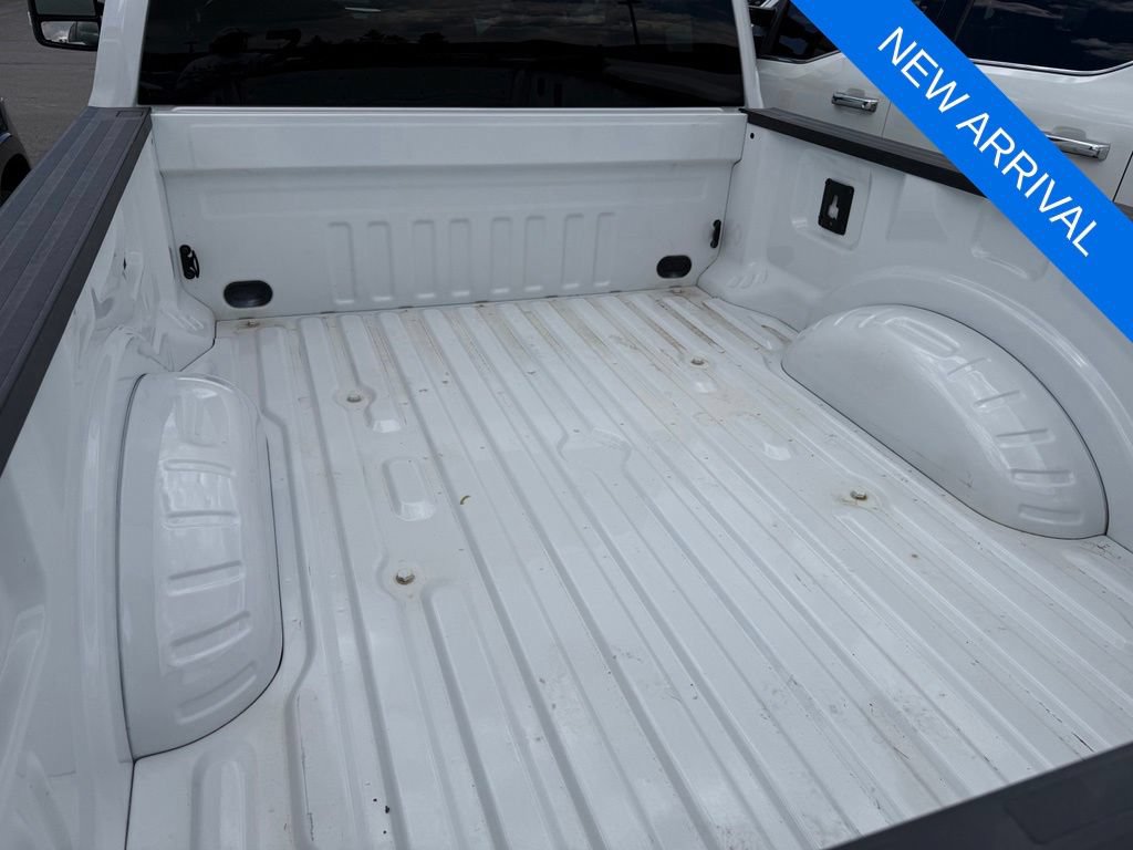 Used 2020 Ford F350 XLT w/ Camper Package AWD/4WD image 8