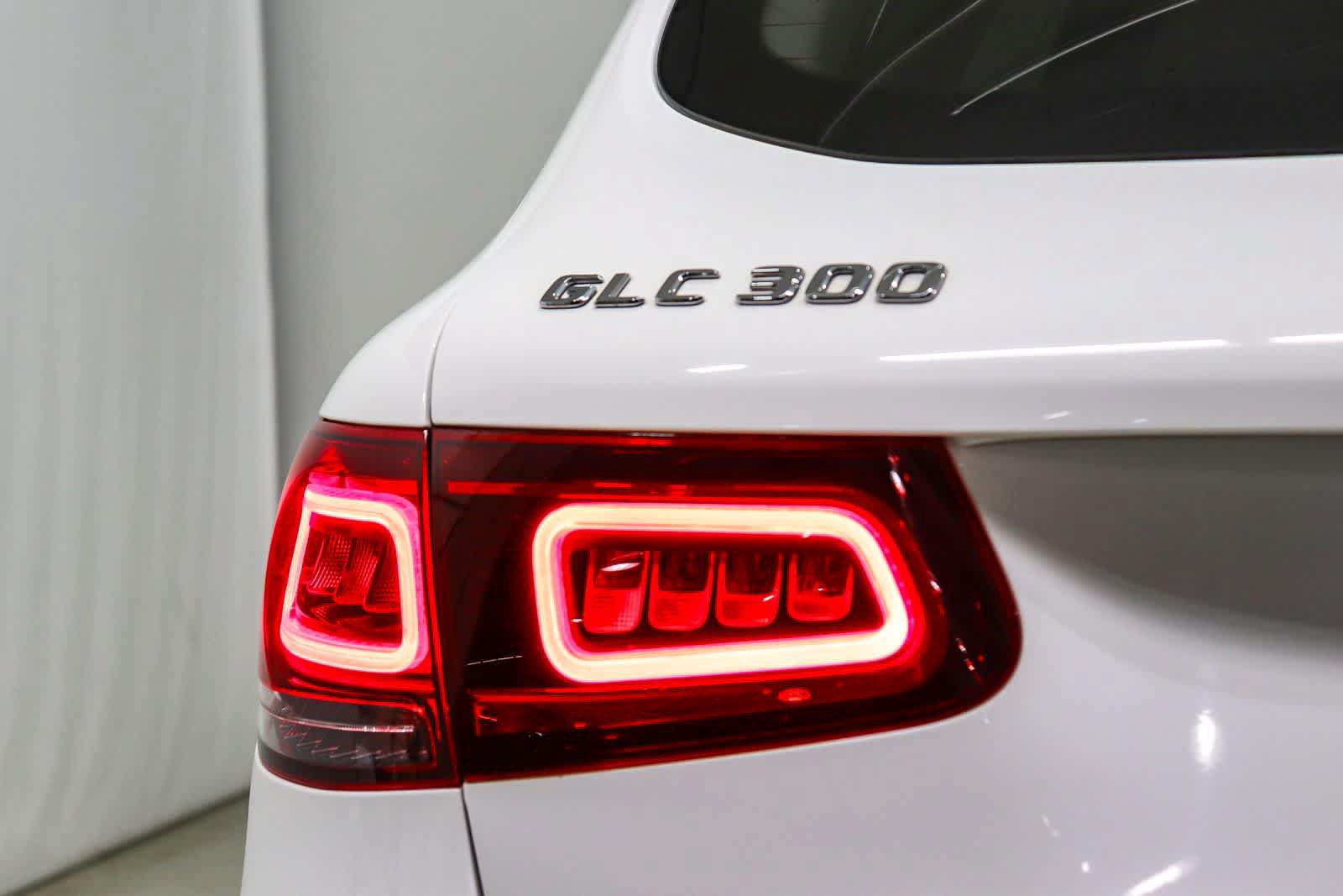 Certified 2022 Mercedes-Benz GLC 300 image 11
