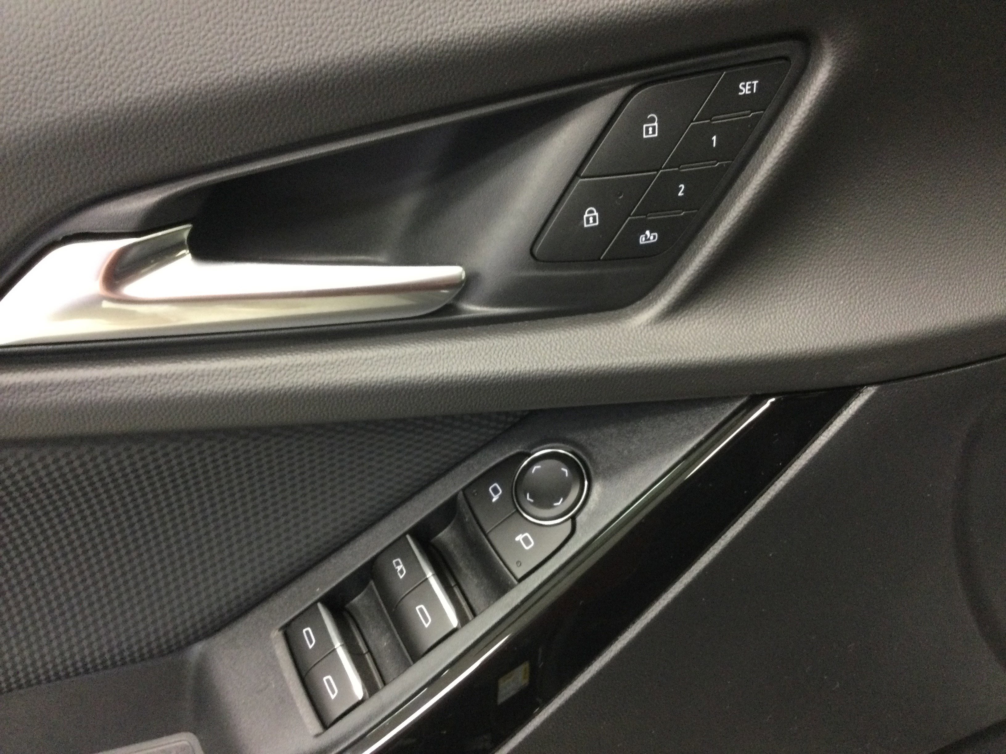 New 2026 Chevrolet Equinox RS w/ Convenience Package III image 8