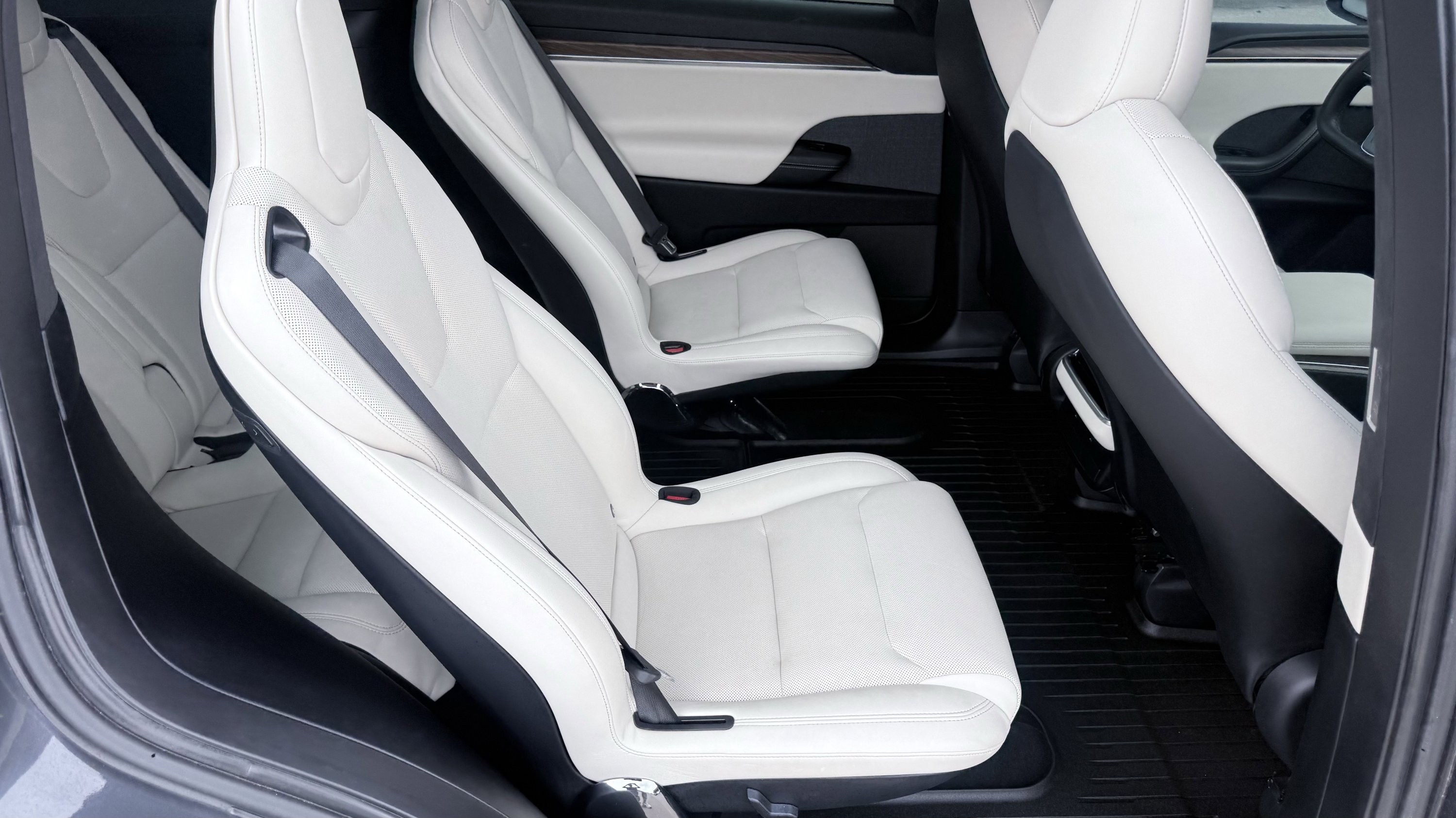 Used 2022 Tesla Model X AWD/4WD image 41