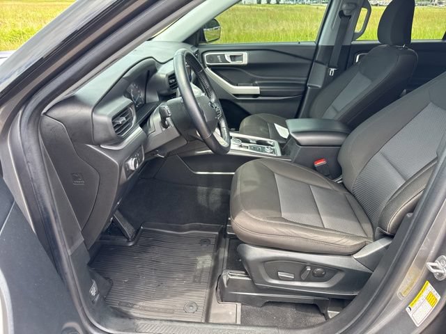 Used 2022 Ford Explorer XLT AWD/4WD image 17