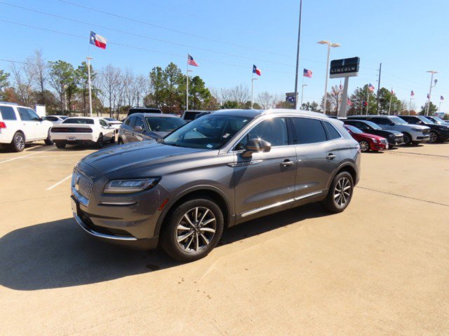 Certified 2022 Lincoln Nautilus FWD image 2