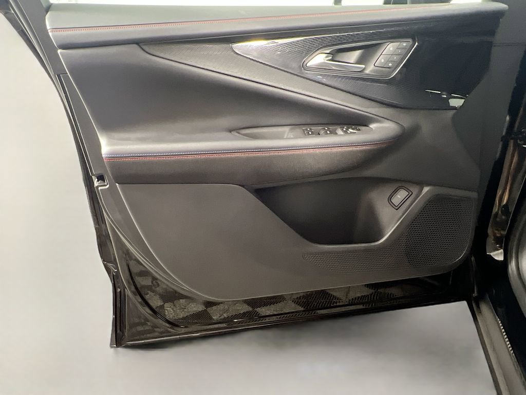 Used 2024 Chevrolet Blazer EV RS AWD/4WD image 18