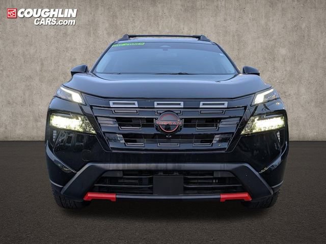 Certified 2025 Nissan Rogue SV image 2