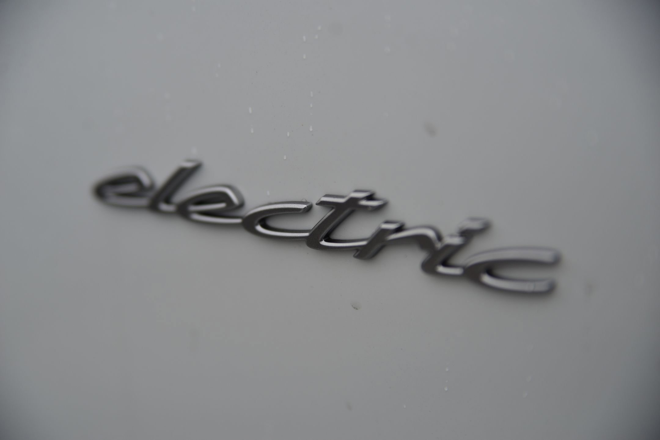 New 2025 Porsche Macan Electric RWD image 30