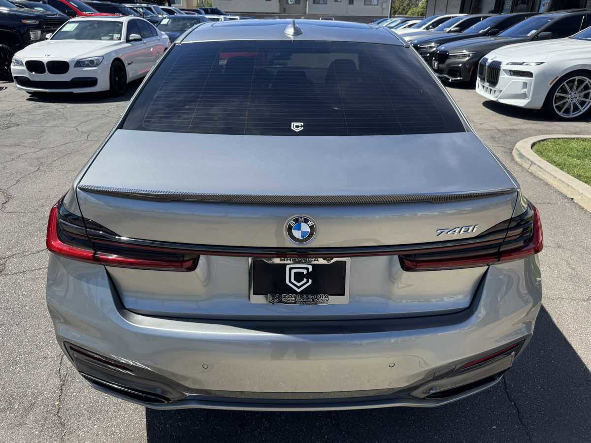 Used 2020 BMW 740i w/ M Sport Package image 6