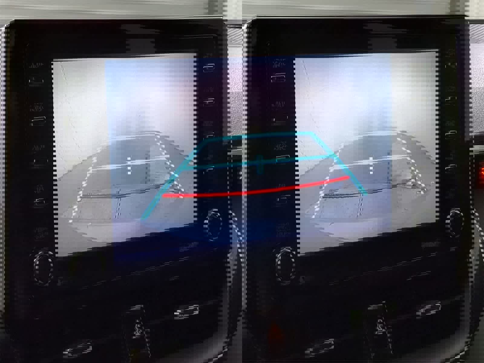 Used 2021 Toyota Corolla SE image 27