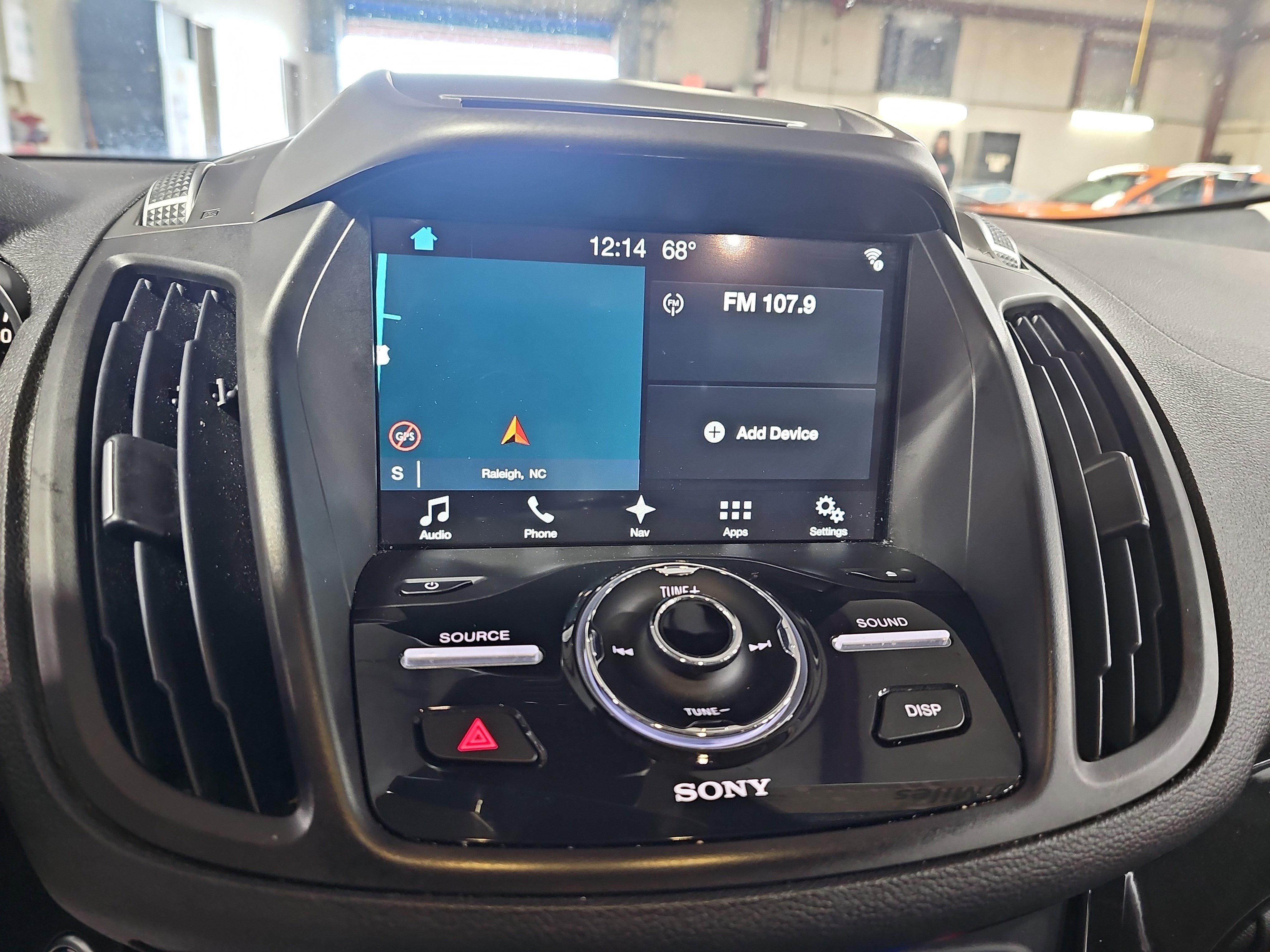 Used 2018 Ford Escape Titanium w/ Ford Safe & Smart Package AWD/4WD image 24