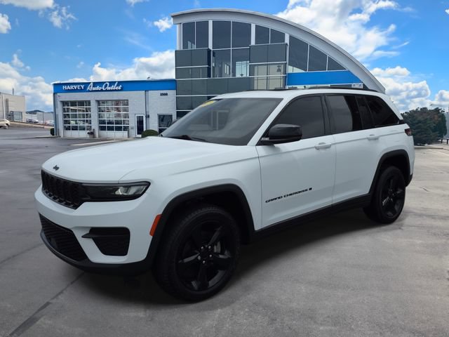 Used 2023 Jeep Grand Cherokee Altitude
