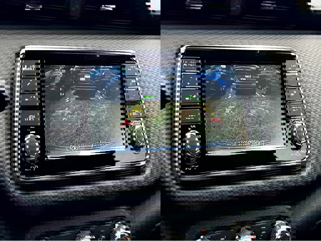 New 2025 Nissan Kicks Play S image 16