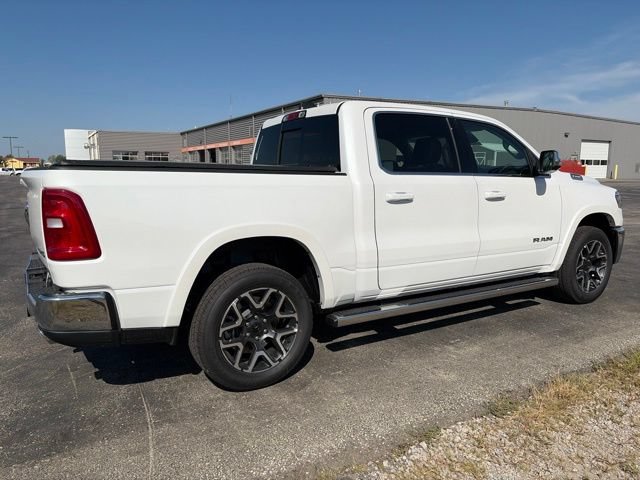 New 2027 RAM 1500 Laramie w/ Chrome Appearance Group AWD/4WD image 4