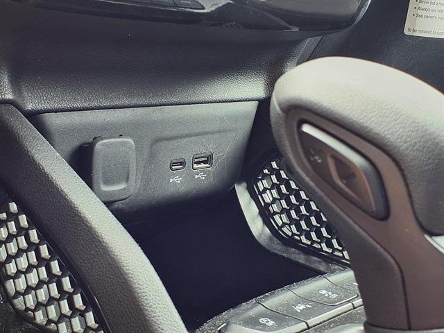 Used 2025 Chevrolet TrailBlazer LT AWD/4WD image 12