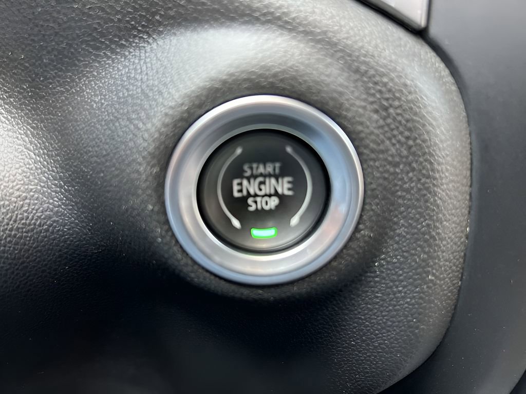 Certified 2022 Chevrolet Silverado 1500 LTZ AWD/4WD image 17