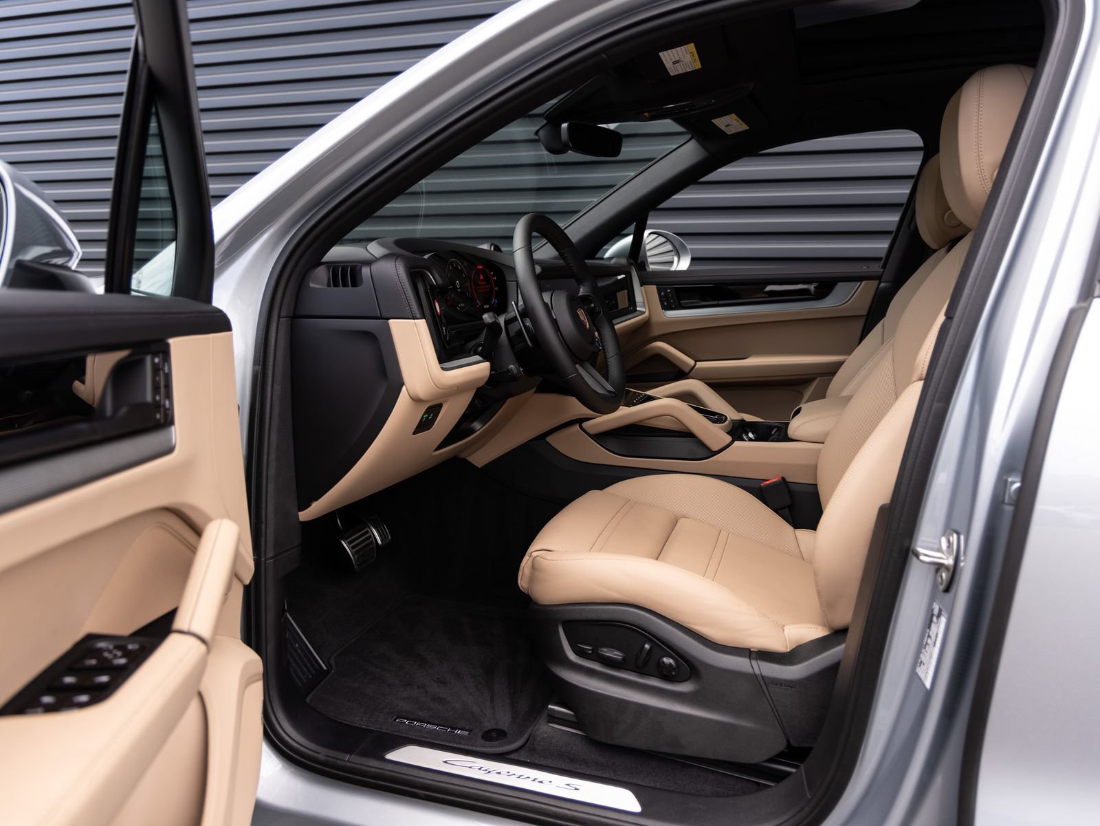New 2026 Porsche Cayenne S AWD/4WD image 24