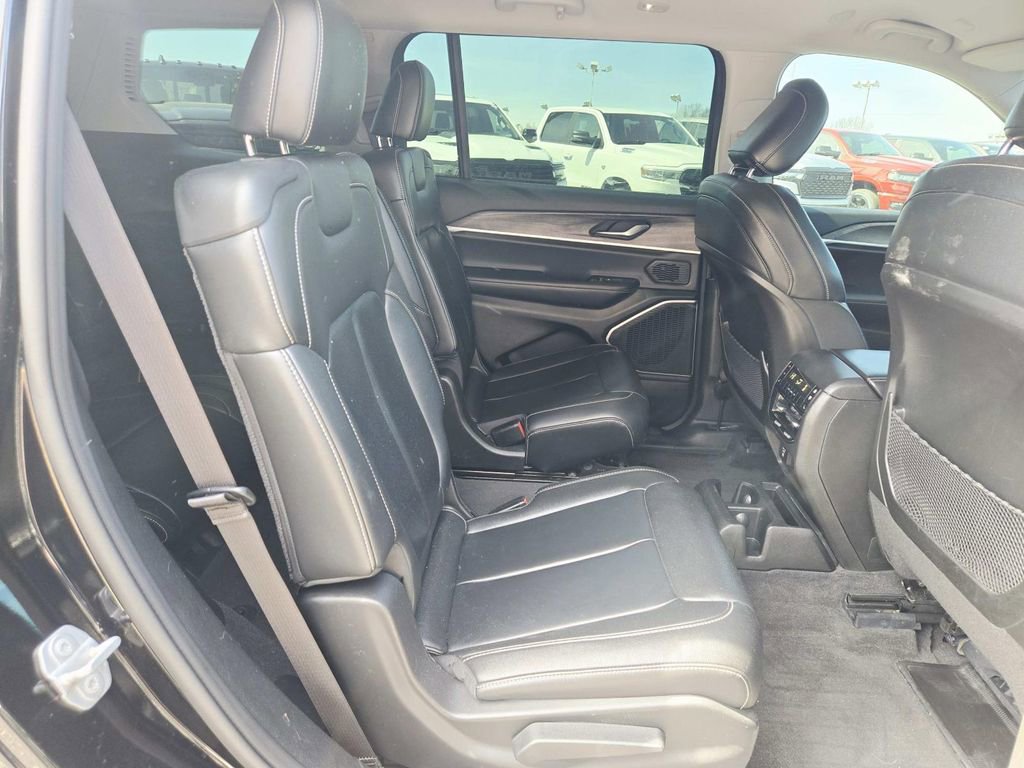 Used 2021 Jeep Grand Cherokee L Limited w/ Trailer Tow Group (B) image 17