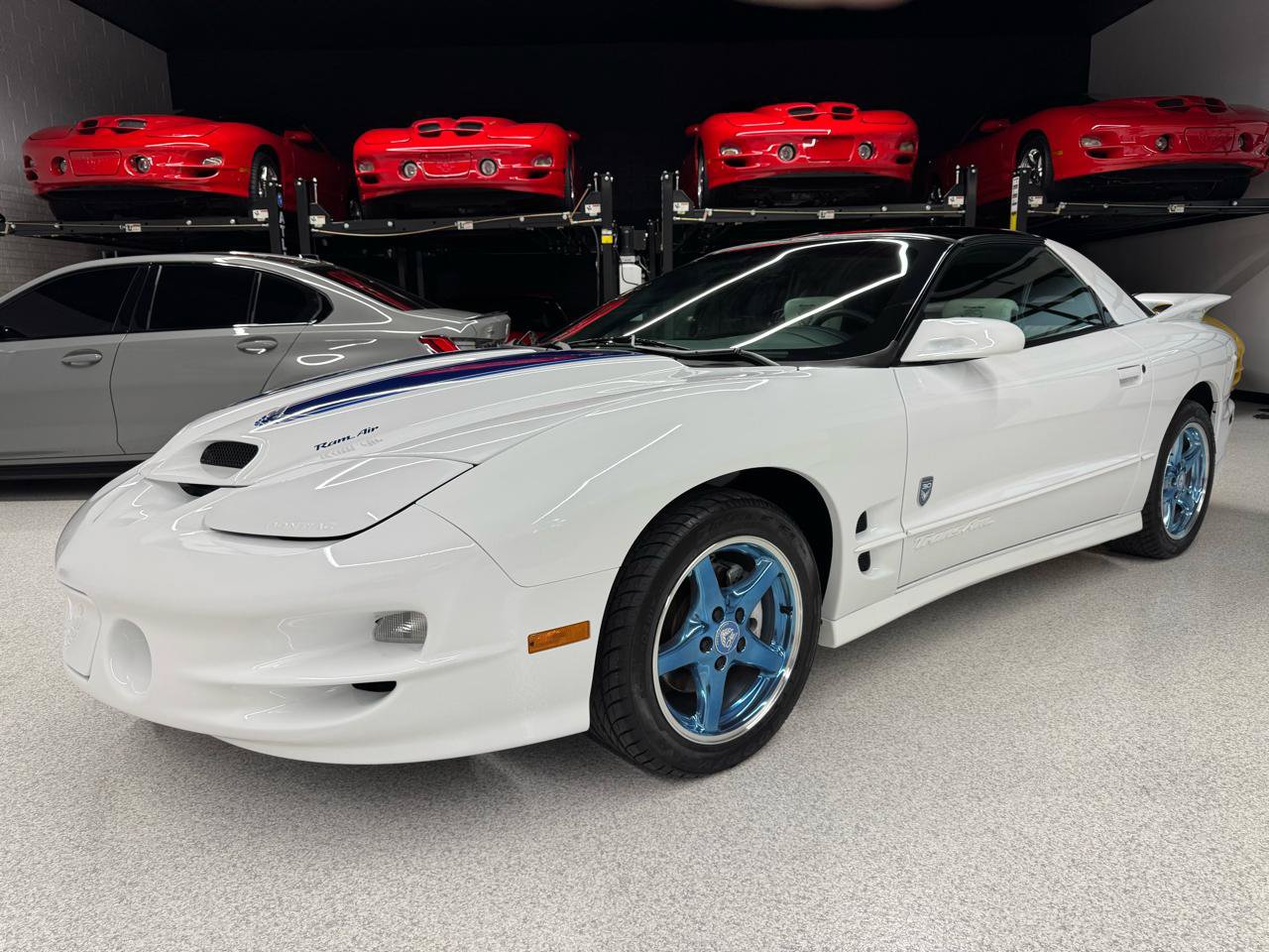 Used 1999 Pontiac Firebird Formula RWD image 5