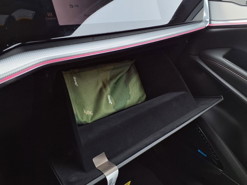 Used 2024 Jeep Wagoneer Launch Edition image 24