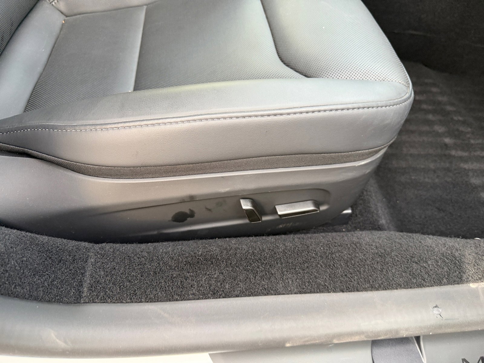 Used 2025 Tesla Model 3 Long Range RWD image 31