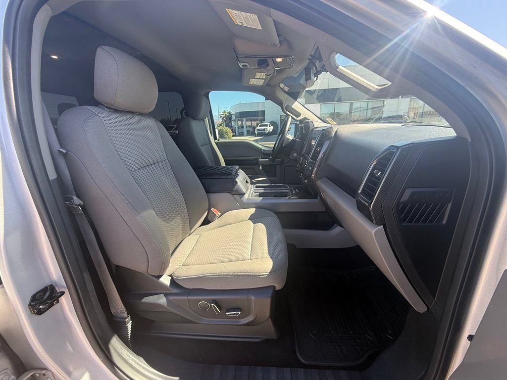 Used 2018 Ford F150 XLT w/ Equipment Group 302A Luxury AWD/4WD image 16