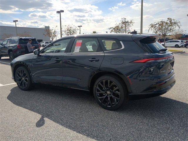 New 2026 Toyota Crown Signia image 6