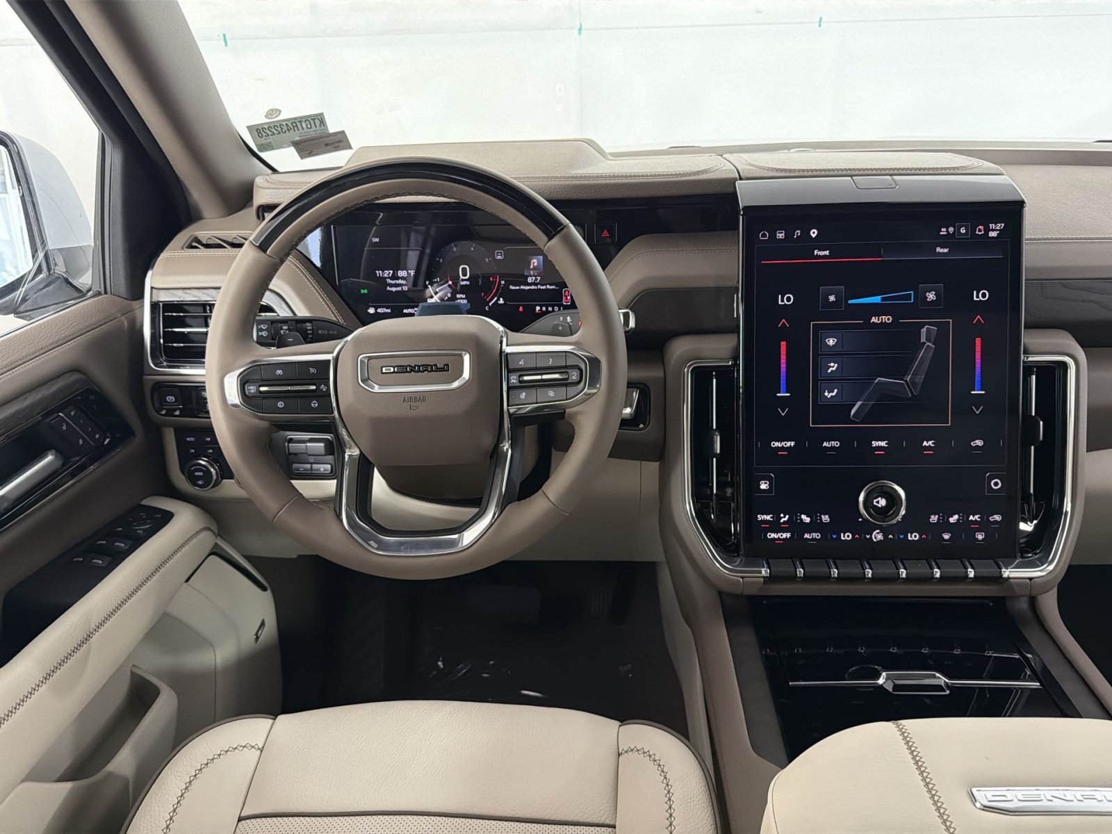 New 2026 GMC Yukon XL Denali w/ Denali Reserve Package AWD/4WD image 16