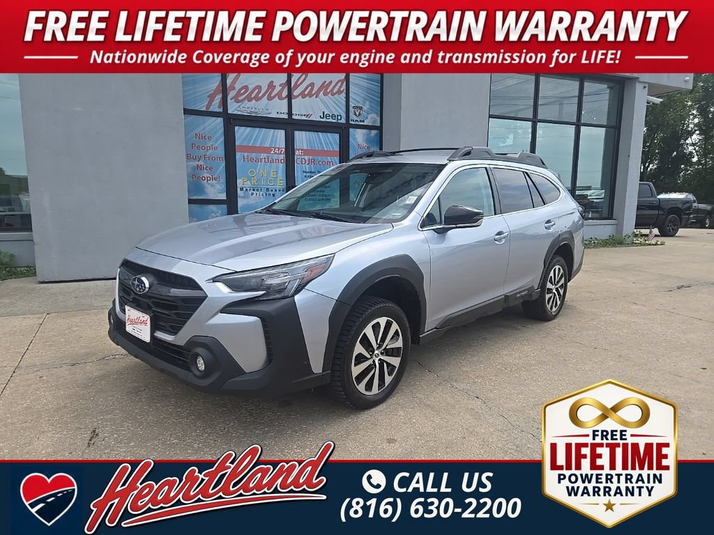 Used 2023 Subaru Outback Premium AWD/4WD image 1