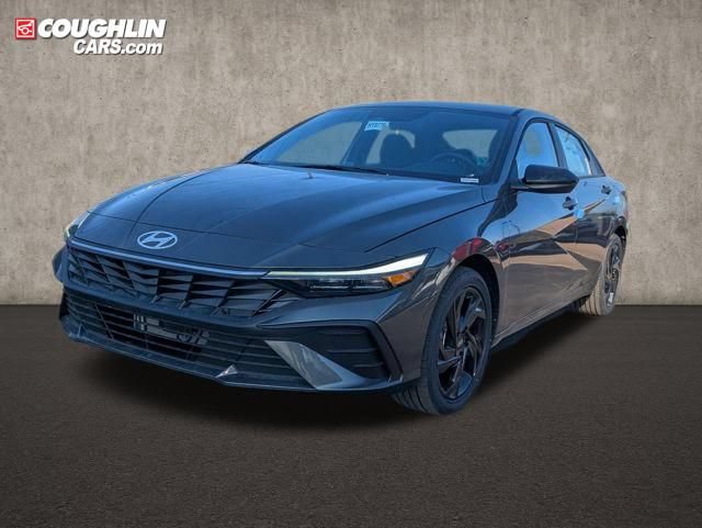 New 2026 Hyundai Elantra SEL FWD image 3