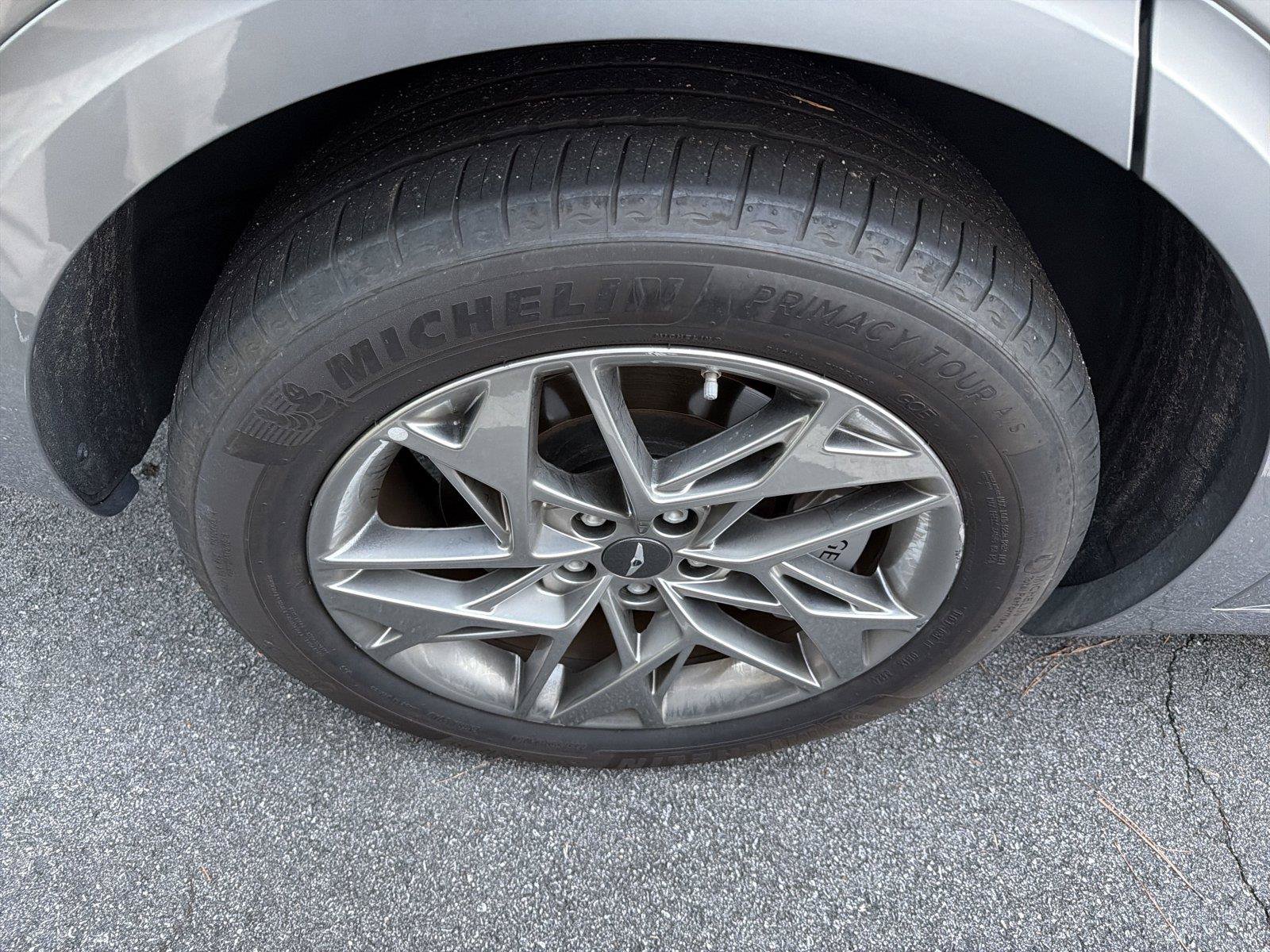 Used 2025 Genesis GV70 2.5T AWD/4WD image 8