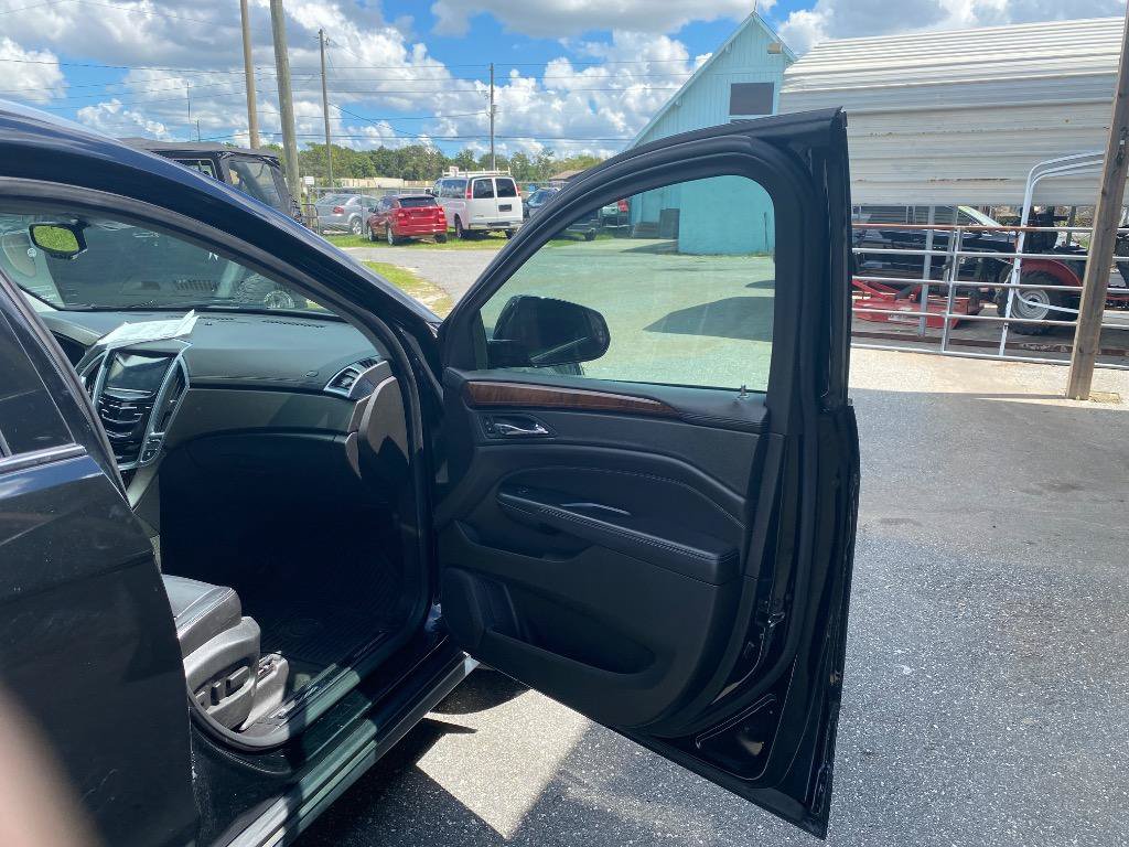 Used 2015 Cadillac SRX Luxury w/ Driver Awareness Package FWD image 21