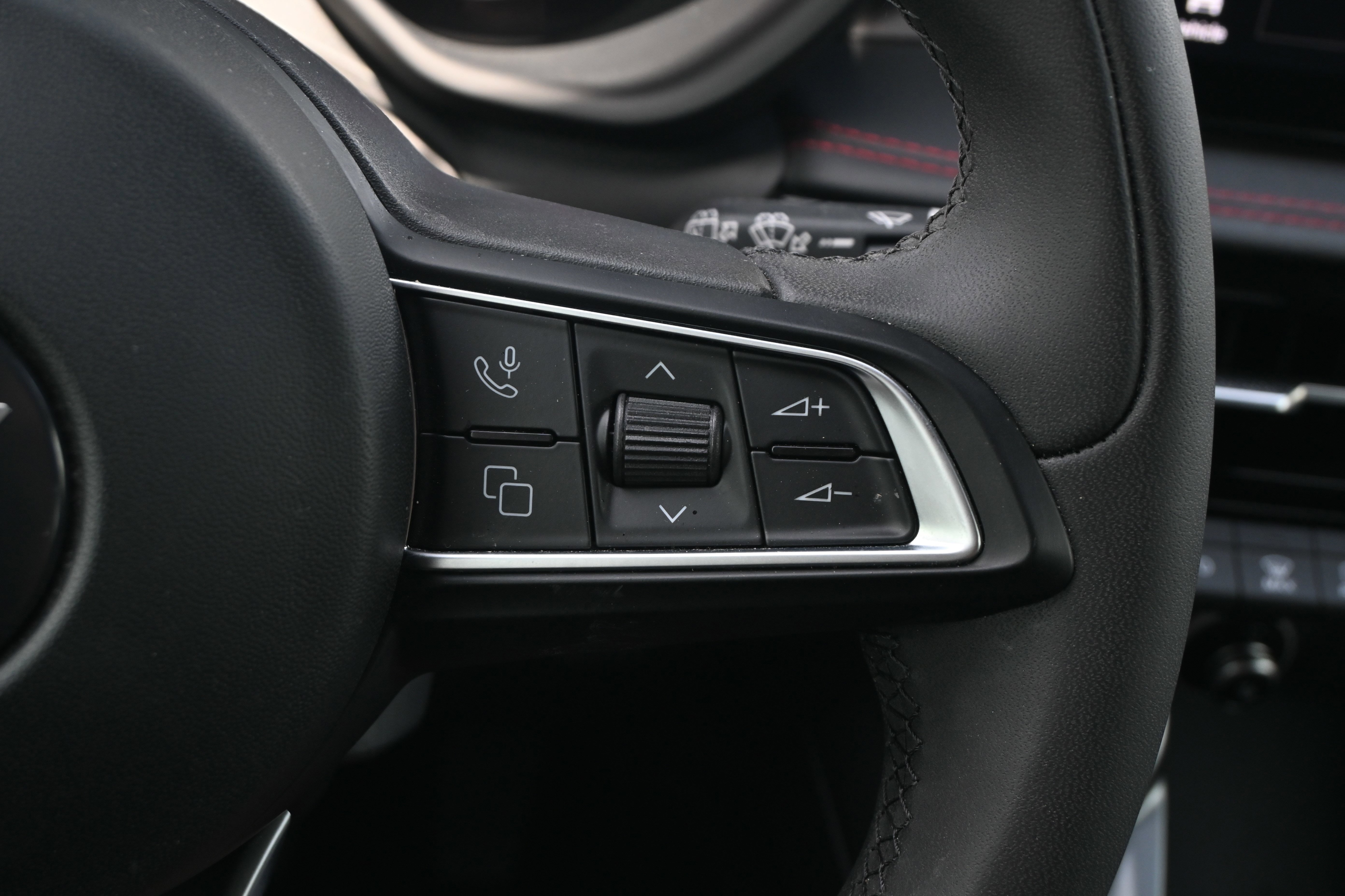 Used 2023 Dodge Hornet GT AWD/4WD image 19